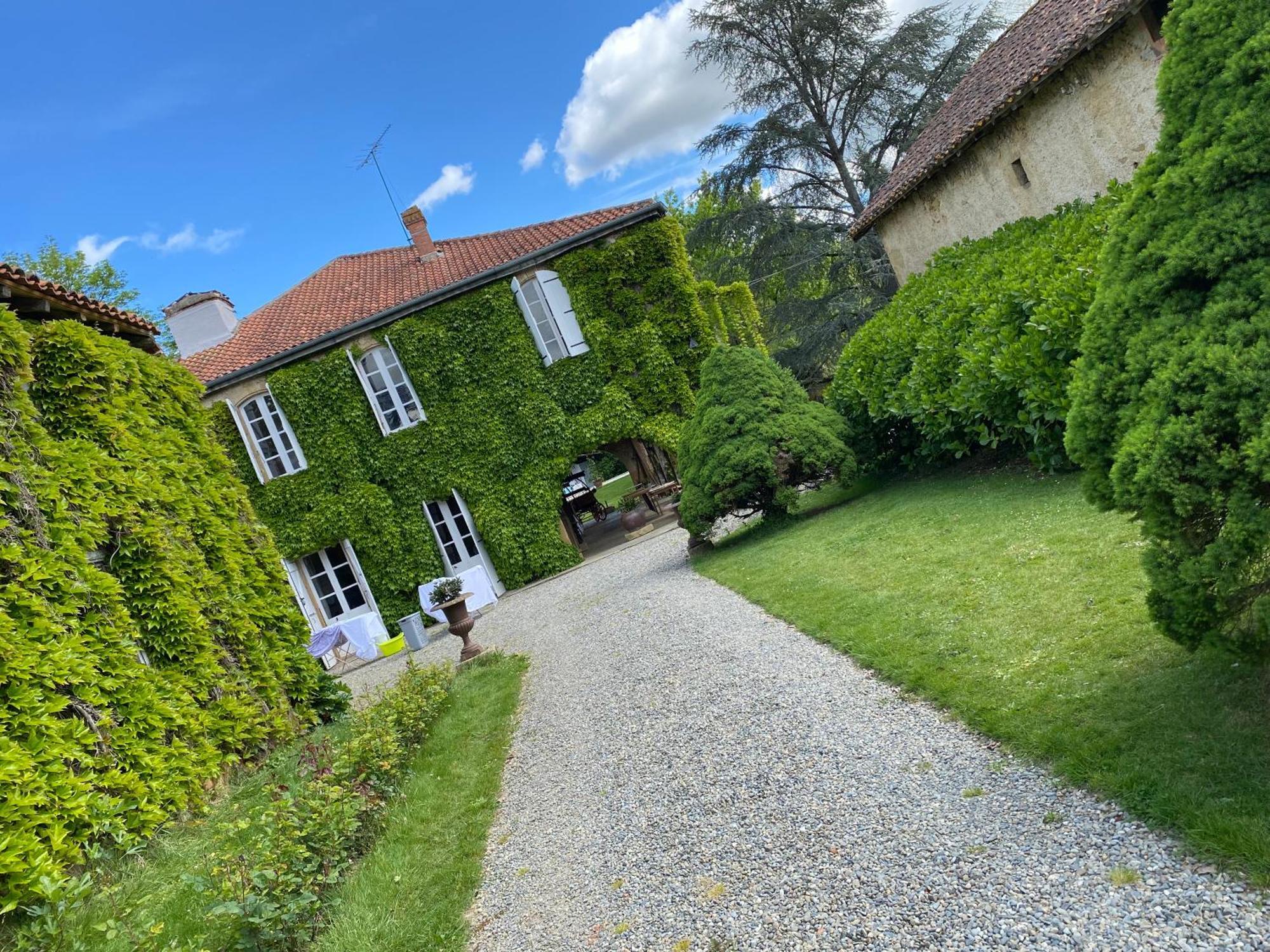 La Seigneurie De Tillac Bagian luar foto